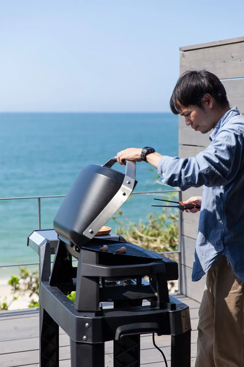 糸島牛を焼く